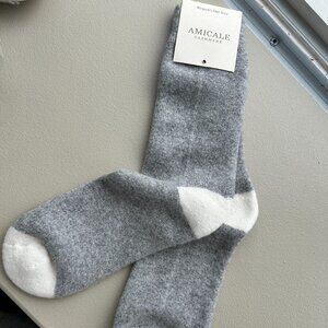 100% Cashmere SOCKS!!- Amicale Cashmere
